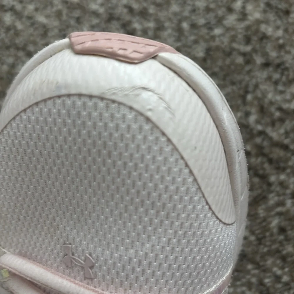 Under Armour very light peachy pink Sneakers